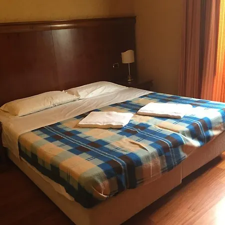 Wonderful In 3* Rome